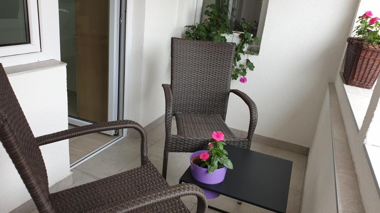 Lovely Private Flats Free Parking Novi Sad Exterior foto